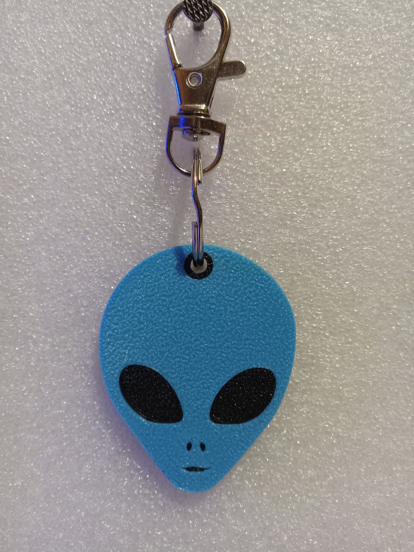Small Alien Head Keychain (Multiple Color Variations)