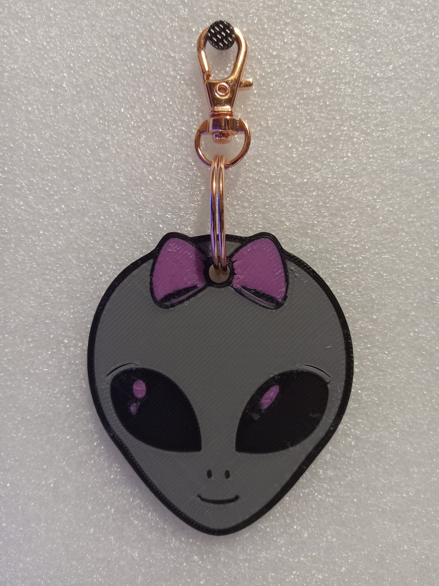 Lil-ien the Cute Alien Keychain - Grey/Pink