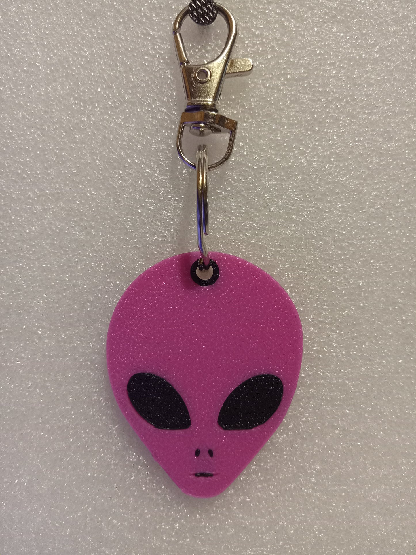 Small Alien Head Keychain (Multiple Color Variations)