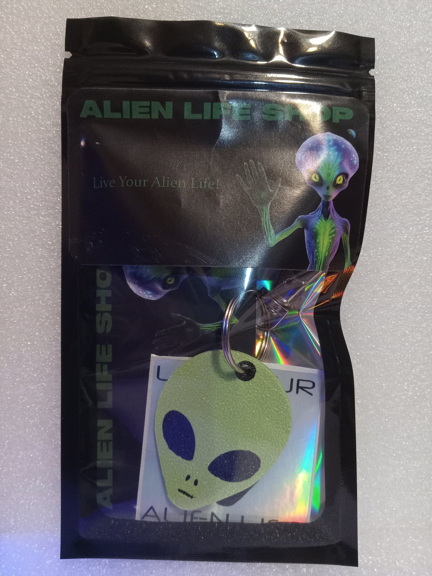 Small Alien Head Keychain (Multiple Color Variations)