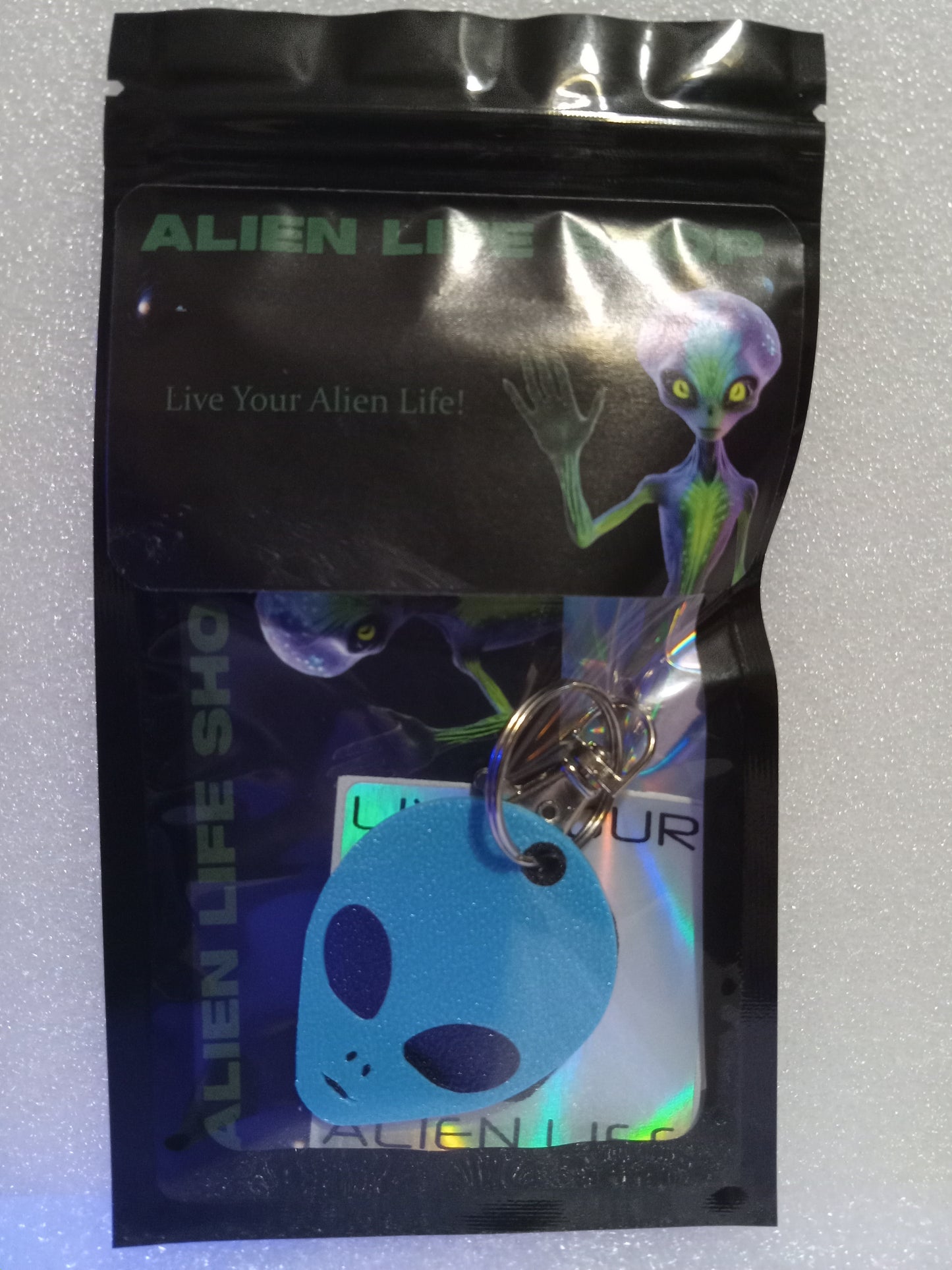 Small Alien Head Keychain (Multiple Color Variations)